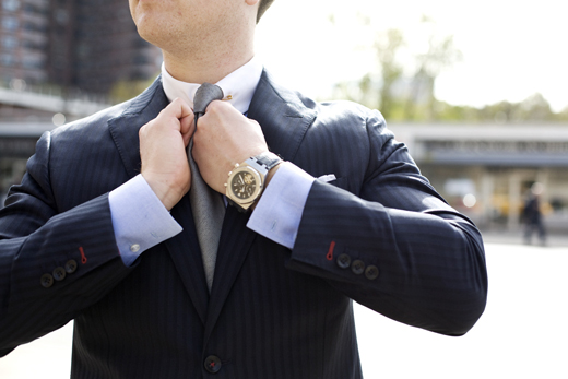 可以打开的西服袖扣